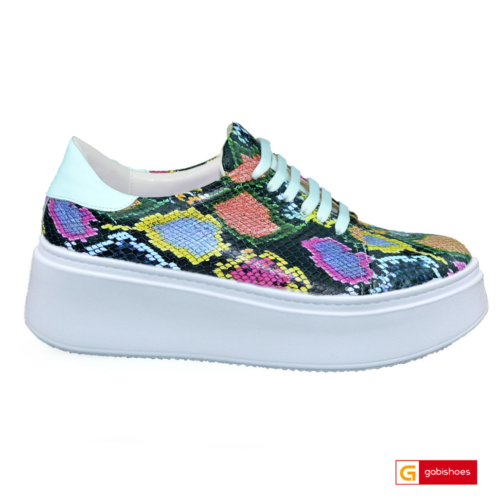 Material: Piele Naturala
Culoare: Multicolora
Tip: Pantofi
Stil: Casual

- Pantofi piele naturala multicolora , pantofi cu siret&nbsp;
- Pantofi cu burete special extra-confort
- Talpa alba cusuta&nbsp; , varf rotunt, brant interior cu burete special , mesina naturala
- Inaltime talpa : 5.5 cm in spate si 5 cm in fata, talpa usoara , Spuma ,talpa usoara 34=22,2cm :35=22,9cm:36=23,6cm:37=24,3cm:38=25,2cm:39=25,7:40=26,4cm
*Masuratori realizate pentru marimea 37