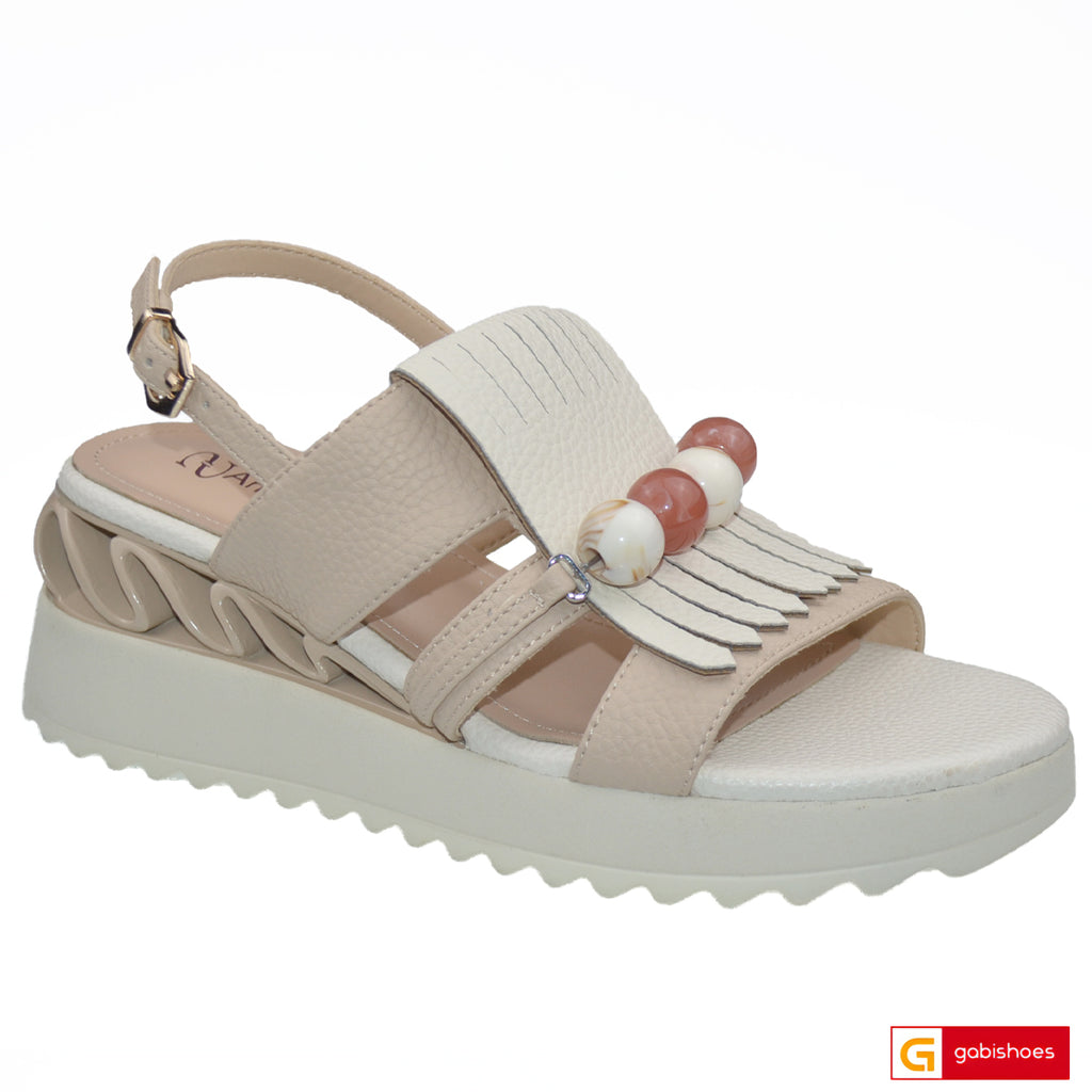 Sandale Dama Piele Naturala Bej Gabinna 824&nbsp; &nbsp; &nbsp; &nbsp; &nbsp; &nbsp; &nbsp; &nbsp; &nbsp; &nbsp; &nbsp; &nbsp; &nbsp; &nbsp; &nbsp; &nbsp; &nbsp; &nbsp; &nbsp; &nbsp; &nbsp; &nbsp; &nbsp; &nbsp; &nbsp; &nbsp; &nbsp; &nbsp; &nbsp; &nbsp; &nbsp; &nbsp; &nbsp; &nbsp; &nbsp; &nbsp; &nbsp; &nbsp; -Material: Piele Naturala&nbsp;
-Culoare: Bej
-Tip: Sandale
-Stil: Confort

- Sandale piele naturala bej&nbsp;
- Sandale cu burete special extra-confort
- Talpa Bej , brant interior cu burete special mes