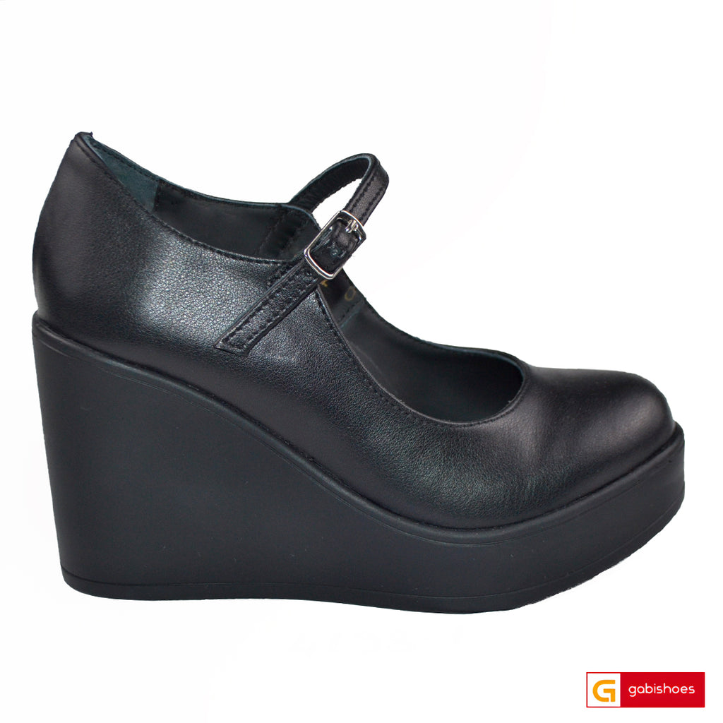 Material: Piele Naturala
Culoare: Negru
Tip: Pantofi
Stil: Casual

- Pantofi piele naturala neagru box cu ornament argintiu
- Pantofi cu burete special extra-confort
- Talpa neagra , varf rotunt, brant interior cu burete special , mesina naturala bej - Inaltime talpa : 8,5 cm spate si 2,5 cm fata , talpa usoara
- Schimb gratuit
*Masuratori realizate pentru marimea 37