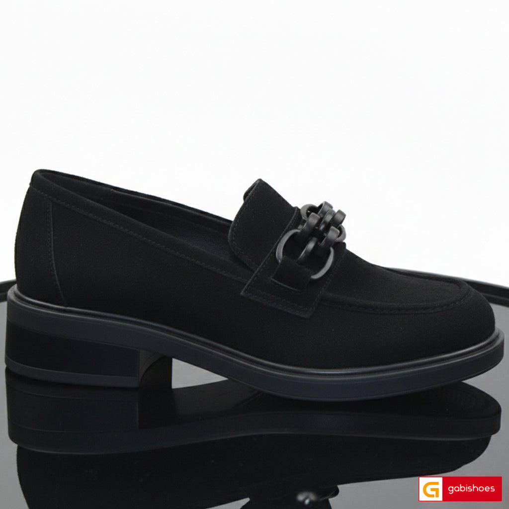 Material: Piele Naturala Intoarsa
Culoare: Neagra
Tip: Pantofi&nbsp;
Stil: Casual

- Pantofi piele naturala intoarsa neagra
- Pantofi cu ornament negru
- Talpa neagra&nbsp;
- Interior brant cu burete special, mesina naturala&nbsp;
- Talpa inaltime 3,5 cm toc
- Schimb&nbsp; gratuit
* Masuratori realizează pentru marimea 37