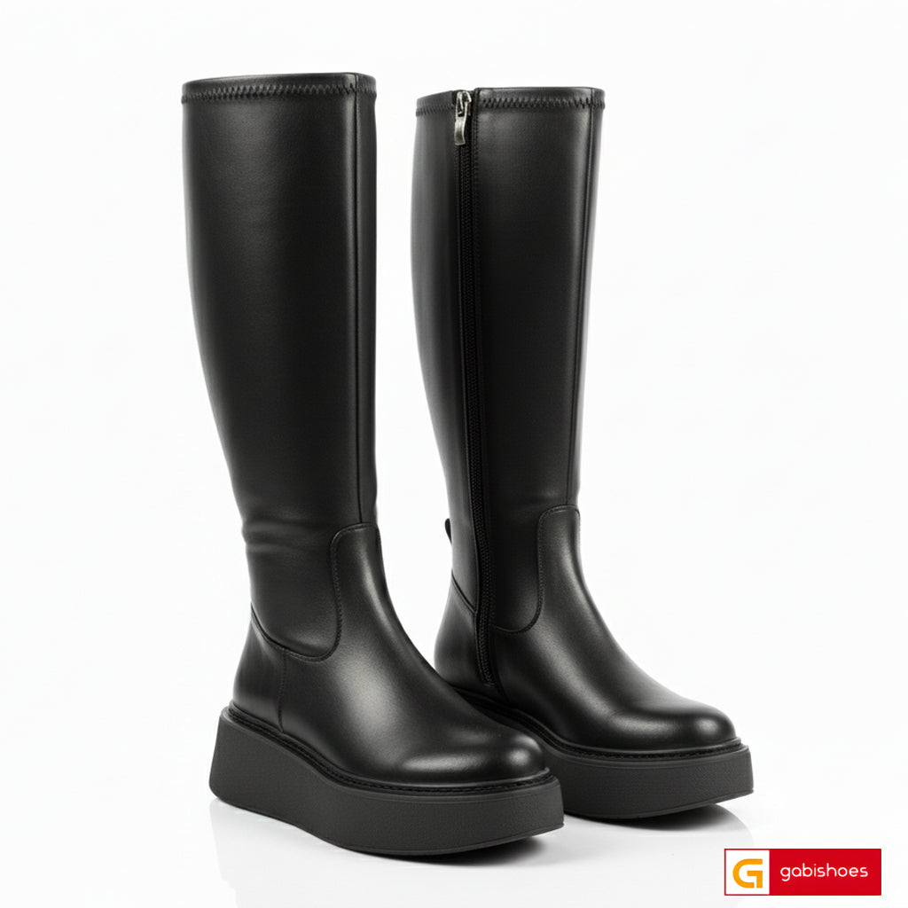 -Material: Piele Naturala si Strechi Piele
-Culoare: Neagra
-Tip: Cizme&nbsp;
-Stil: Vrei sa adaugi un touch glam tinutei tale? Atunci cu siguranta aceste cizme sunt alegerea perfecta!

- Cizme piele naturala neagra&nbsp; si strechi negru piele, talpa in sus 37 cm&nbsp;
- Cizme cu fermoar, Toc inaltime 6 cm&nbsp;
- Talpa neagra, varf rotund, brant interior cu burete special, mesina naturala&nbsp;



Cizme Dama Piele Naturala Neagra Lorena 3707

Tip: Cizme
Caracteristici Cizme casual dama piele natutala :
Ci