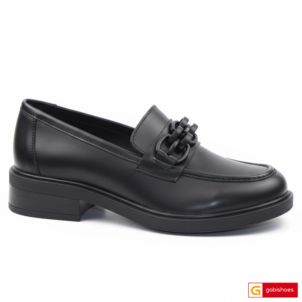 Material: Piele Naturala&nbsp;
Culoare: Neagra
Tip: Pantofi&nbsp;
Stil: Casual

- Pantofi piele naturala neagra
- Pantofi cu ornament neagra
- Talpa neagra&nbsp;
- Interior brant cu burete special, mesina naturala&nbsp;
- Talpa inaltime 3,5 cm toc, talpa usoara
- Schimb&nbsp; gratuit
&nbsp;36 = 23,8cm; 37 = 24,5cm; 38 = 25,2 cm; 39 = 25,9cm; 40 = 26,6 cm
* Masuratori realizează pentru marimea 37