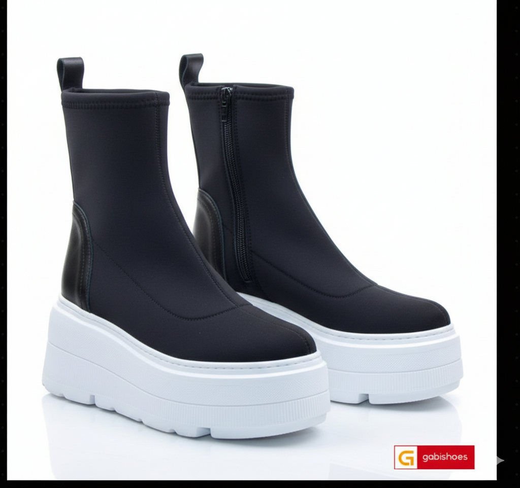 -Material: Piele Naturala si Strechi&nbsp;
-Culoare: Neagra
-Tip: Ghete tubulare streach
-Stil: Casual

- Ghete piele naturala neagra cu&nbsp; streach negru ,inaltime de la talpa in sus 17 cm
- Ghete cu strech negru si fermoar
- Talpa neagra , varf rotund , brant interior cu burete special,
- Schimb gratuit ,talpa din spuma foarte usoara
* Masuratori realizate pentru marimea 37&nbsp;&nbsp;