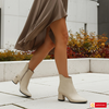 Material: Piele Naturala&nbsp;
Culoare: Bej
Tip:&nbsp;Botine
Stil: Office

- Botine piele naturala Bej
- Botine cu fermoar
- Talpa neagra cu riduri antiderapante, varf rotund&nbsp;
- Inaltime : 5 cm toc ,toc auriu cu piele naturala , inaltime gheata 14 cm
- Interior mesina naturala bej si material textil negru ,la cerere mesina naturala complet +30 lei
*Masuratori realizate pentru marimea 37
