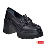 Pantofi Casual Dama Piele Naturala Neagra Lorena 3677-6&nbsp;
Tip: Pantofi
Stil: Casual
Caracteristici Pantofi Casual piele naturala neagra
- Pantofi piele naturala neagra
- Pantofi casual cu burete special extra-confort
- Talpa neagra , brant interior cu burete special , mesina naturala
- Inaltime talpa : 9 cm
- Schimb gratuit
*Masuratori realizate pentru marimea 37.

Pantofii sunt confectionatii din piele de calitate superioara.

Talpa pantofilor sport din piele naturala este din poliuretan.

Acesti panto