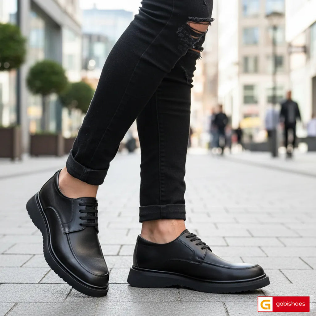 Pantofi Casual Piele Naturala Neagra Gabi 4092

Material: Piele Naturala
Culoare:&nbsp;Neagra
Tip: Pantofi
Stil: Casual
Caracteristici Pantofi&nbsp;office Piele Naturala Neagra&nbsp; &nbsp; &nbsp; &nbsp; &nbsp; &nbsp; &nbsp; &nbsp; &nbsp; &nbsp; &nbsp; &nbsp; &nbsp; &nbsp; &nbsp; &nbsp;&nbsp; &nbsp; &nbsp; &nbsp; &nbsp; &nbsp; &nbsp; &nbsp; &nbsp; &nbsp; &nbsp; &nbsp;&nbsp;- Pantofi piele naturala&nbsp; ,&nbsp; sistem de inchidere cu siret&nbsp;
- Pantofi office cu burete special extra-confort
- Talpa neagr