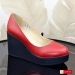 Material: Piele Naturala&nbsp;
Culoare: Rosie
Tip: Pantofi
Stil: Casual

- Pantofi piele naturala rosie
- Pantofi cu burete special extra-confort
- Talpa neagra , varf rotunt, brant interior cu burete special , mesina naturala bej - Inaltime talpa : 8,5 cm spate si 2,5 cm fata , talpa usoara , calapod comod
- Schimb gratuit
*Masuratori realizate pentru marimea 37&nbsp;