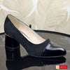 Pantofi Office Dama Piele Naturala Lorena 3617-5

Material: Piele Naturala&nbsp;
Culoare: Neagra
Tip: Pantofi&nbsp;
Stil:&nbsp;Office
Caracteristici pantofi Office dama piele natutala intoarsa neagra&nbsp; si piele naturala lac negru
- Pantofi piele naturala neagra si piele naturala intoarsa neagra&nbsp;
- Pantofi cu burete special extra-confort
- Talpa neagra ,varf ascutit , brant interior cu burete special mesina naturala bej
- Inaltime toc : 6 cm cu ornament auriu
- Schimb gratuit
*Masuratori realizate p