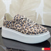 Pantofi Sport Piele Naturala Bej Lorena 1231-10

Material: Piele Naturala
Culoare: Bej cu maro
Tip: Pantofi
Stil: Sport
Caracteristici Pantofi sport piele naturala bej cu imprimeu multicolor
- Pantofi piele naturala maro , sistem de inchidere cu siret&nbsp;
- Pantofi sport cu burete special extra-confort
- Talpa bej cusuta , brant interior cu burete special , mesina naturala&nbsp;&nbsp;
- Inaltime talpa : 6 cm&nbsp;
- Schimb gratuit
*Masuratori realizate pentru marimea 37.

Pantofii sunt confectionati din p