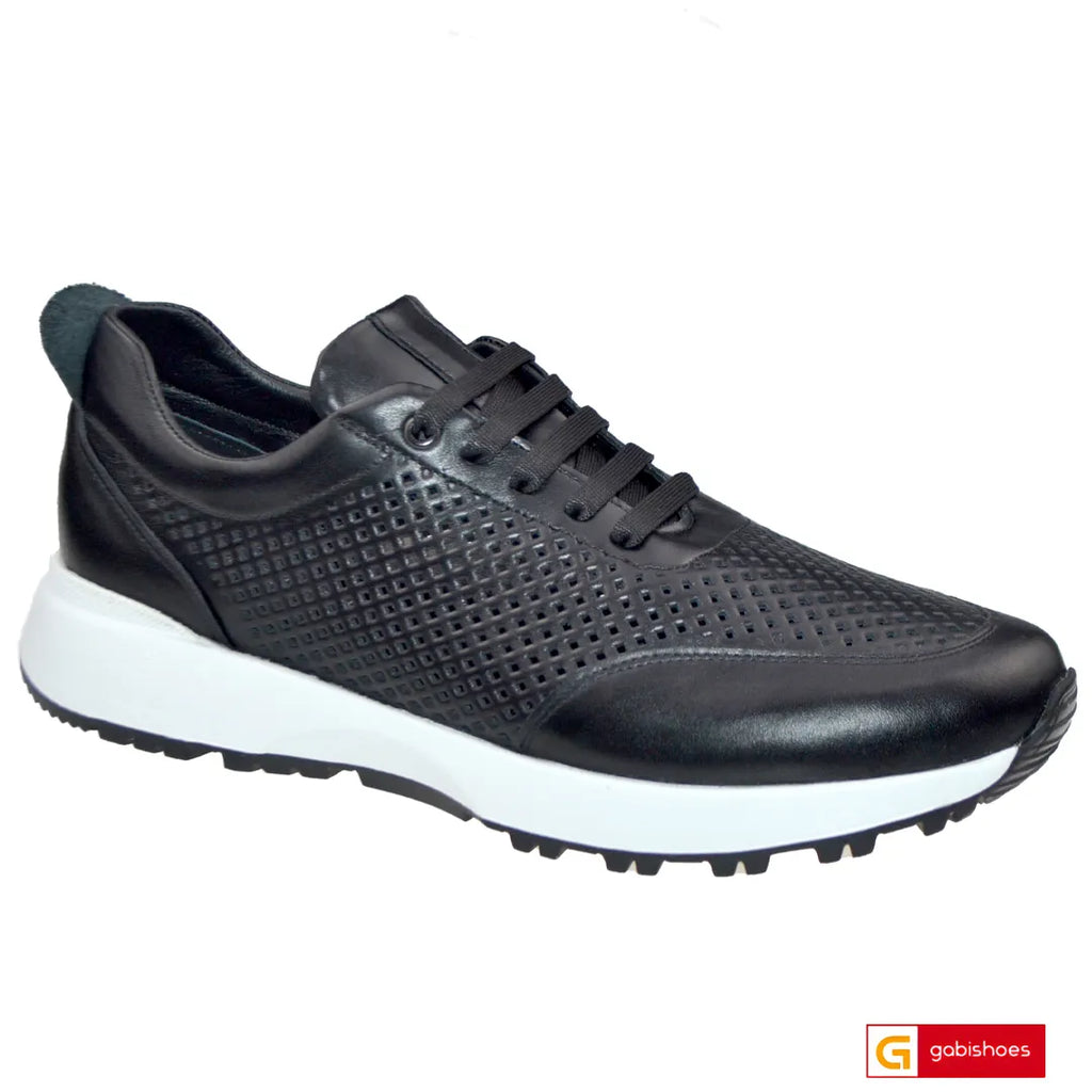 Material: Piele Naturala
Culoare: Neagra
Tip: Pantofi
Stil: Casual

- Pantofi piele naturala neagra cu model gaurele mici , pantofi cu siret
- Pantofi cu burete special extra-confort
- Talpa sport alb cu negru , material usor, varf rotunt, brant interior cu burete special, mesina naturala&nbsp;
- Inaltime talpa : 3 cm spate si in fata 2 cm , material talpa boarte usor (spuma)