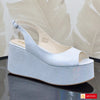 -Material: Piele Naturala
-Culoare: Alb Neon
-Tip: Sanda
-Stil: Confort

- Sanda piele naturala alb neon ,sistem de inchidere cu bareta
- Sanda cu burete special extra-confort&nbsp;
- Talpa bej , varf rotund, brant interior cu burete special mesina naturala alba
- Inaltime talpa : 8 cm ,platou imbracat in piele naturala alb neon
*Masuratori realizate pentru marimea 37