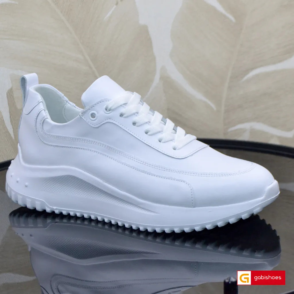 Sneakers Piele Naturala Alba Lorena 3744-8

Material: Piele Naturala
Culoare: Alba
Tip: Pantofi
Stil: Sport
Caracteristici Pantofi sport piele naturala alba
- Pantofi piele naturala alba ,&nbsp; sistem de inchidere cu siret&nbsp;
- Pantofi sport cu burete special extra-confort
- Talpa alba , brant interior cu burete special , mesina naturala&nbsp;&nbsp;
- Inaltime talpa : 3,5 cm&nbsp;
- Schimb gratuit
*Masuratori realizate pentru marimea 37.

Pantofii&nbsp;sunt confectionatii din piele de calitate superioar